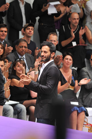 Louis Vuitton / - 2009